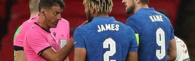  法国国脚公开道歉 红牌犯规毁掉球队晋级路  