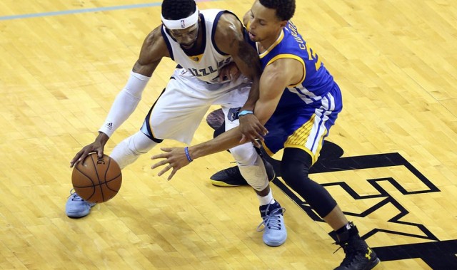  勇士绝杀灰熊保住季后赛席  