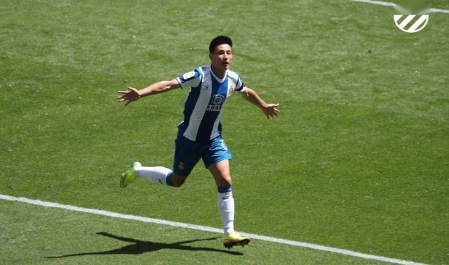  多特蒙德青春风暴席卷赛场斩获关键三分