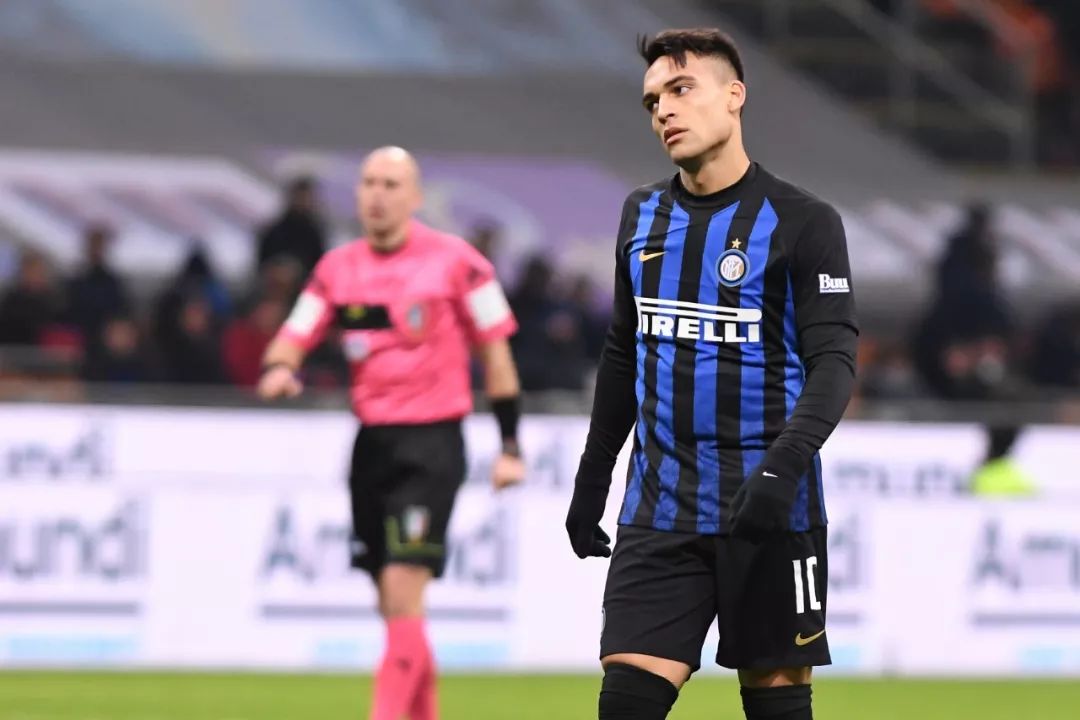  瓦朗谢讷德比战火药味足，双方激烈对抗收场